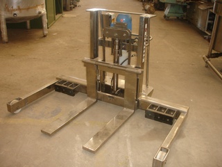 Empilhadeira em aço inox, 1.000 kg