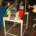 Moinho de Facas e Martelos em aço inox, 500 kg/h
