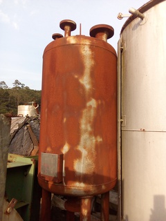 Tanque em aço carbono, 750 litros