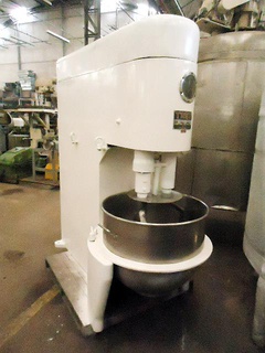 Batedeira Planetária em aço inox, 250/280 litros