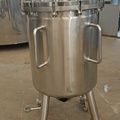 TANQUE COM MISTURADOR EM AÇO INOX 316, CAP 256 LITROS