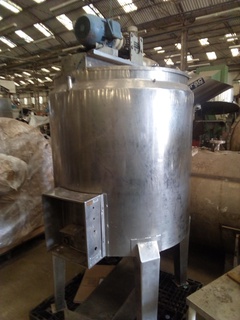 Tanque Misturador em aço inox, 700 litros