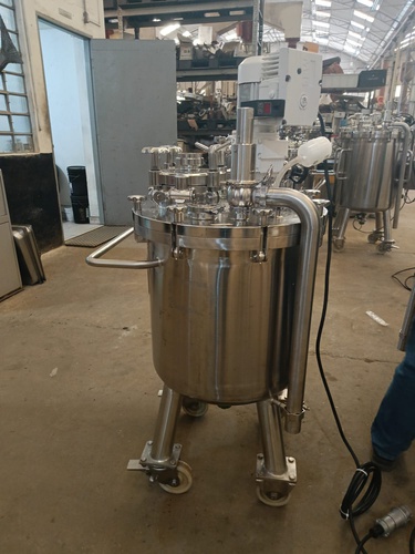TANQUE EM AÇO INOX 316, CAP 134 LITROS