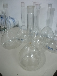 Balão volumétrico de vidro, 2.000 ml