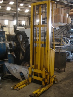 Elevador de Carga em aço carbono