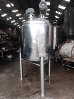 Tanque com misturador em aço inox 316L, 1.000 litros
