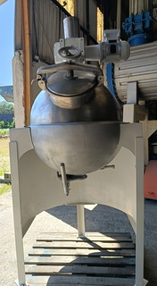 TACHO COZINHADOR EM AÇO INOX ENCAMISADO, CAPACIDADE 160 LTS